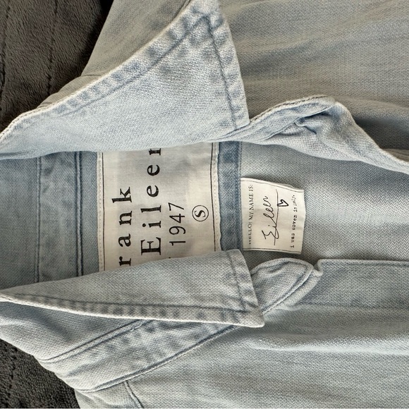 Frank & Eileen - The Eileen Classic Button Up - Classic blue - size small - Picture 9 of 12